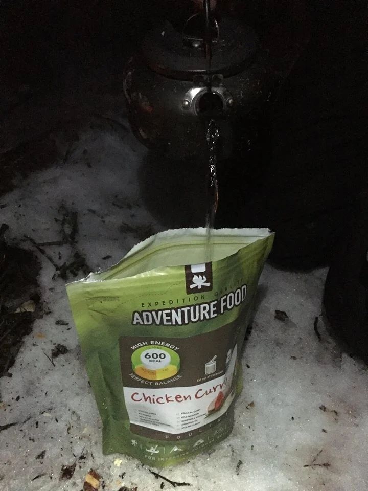 Kaland katonai MRE étkezés