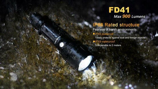 Baterka ZOOM Fenix FD41 + USB nabíjateľný akumulát
