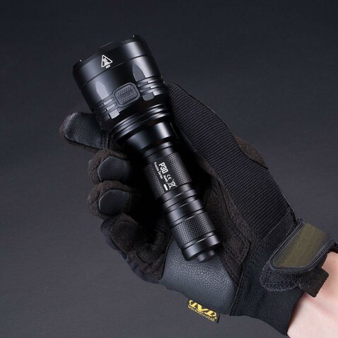 Svietidlo Nitecore P30 - 1000 lumenov/619m